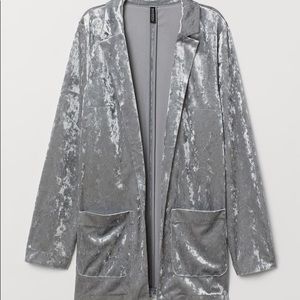 Divided Crushed Velvet Jacket Silver